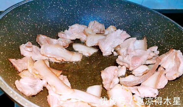 回锅肉这么做就对了,不油不腻,配饭或下酒随意!