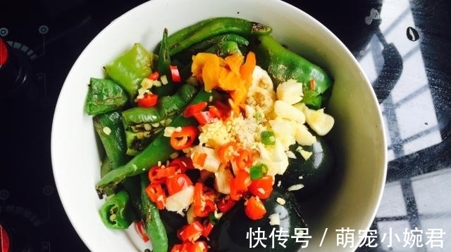 小米辣|被认为“最脏”一道菜，却被许多人都当成美食，懂行的人从不吃