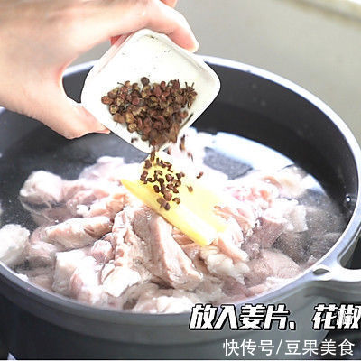 气血两亏|这道红焖羊肉，一上桌就被哄抢一空