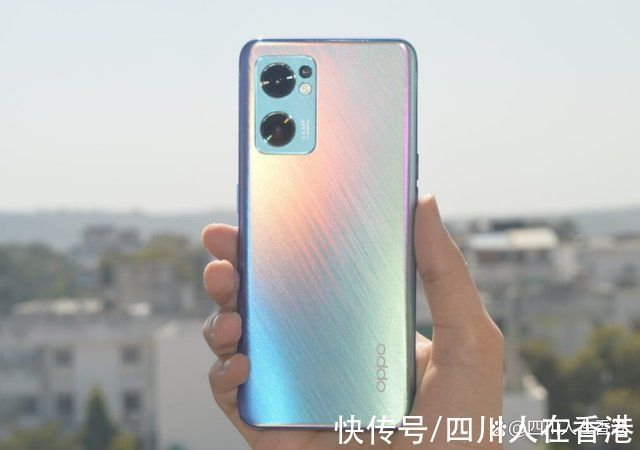 天玑|OPPO Reno7 5G评测:单靠好看不值得升级