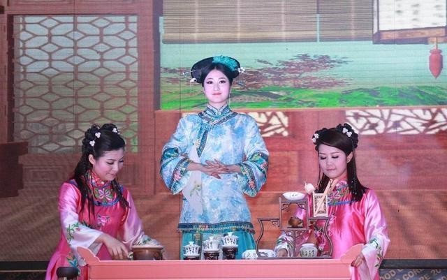 做作|为什么现在茶艺表演会让人有很做作的感觉?