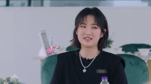 中餐厅5|《中餐厅》姚安娜渐入佳境，与李小鹏“尬聊”细节，说明良好家教