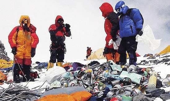 攀登|珠穆朗玛峰屹立在两国之间，属于中国还是尼泊尔？看完涨知识！