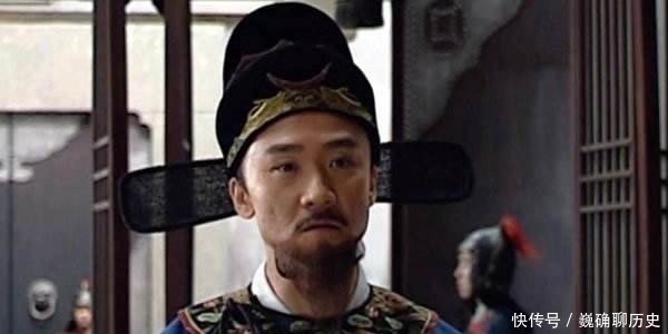 上联:“人重官非官重人”,谁有下联?