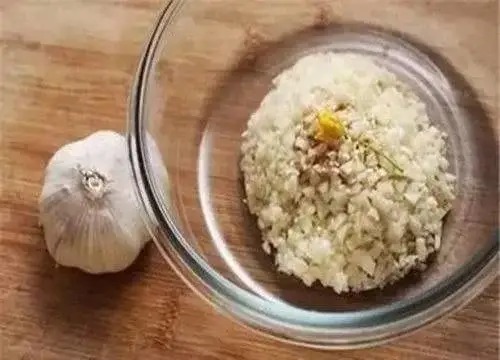 民间|传遍钓鱼圈儿!3种民间奇效窝料,简单、快捷、高效!