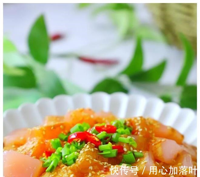 红薯粉|西红柿别炒鸡蛋了，教你新吃法，劲道滑爽，连吃3天都不腻！