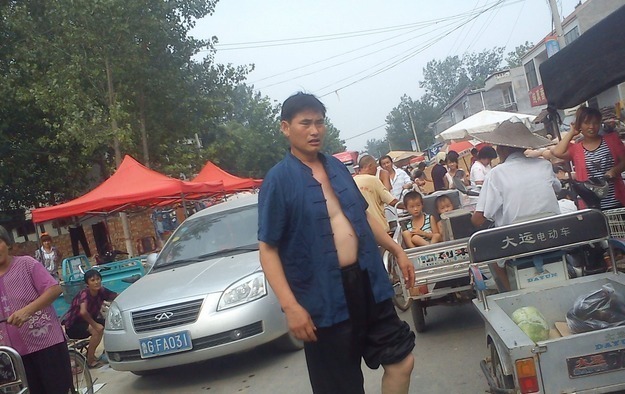 朱之文年入千萬(wàn)，為何還在農(nóng)村種地？網(wǎng)友：唯一把明星當(dāng)副業(yè)的人