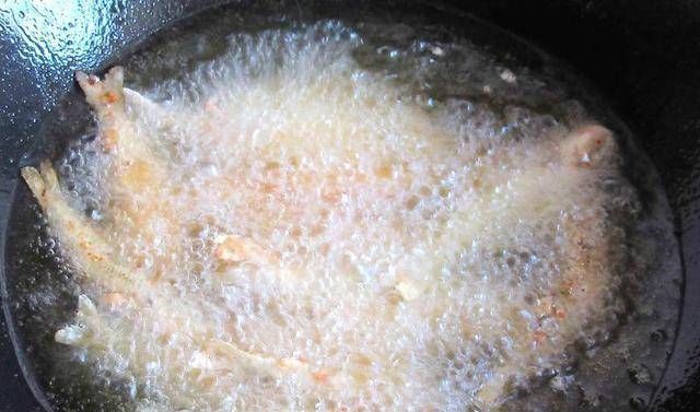 这种小鱼全是肉,买一斤5块钱给老公做了下酒菜,饭店要四十块钱