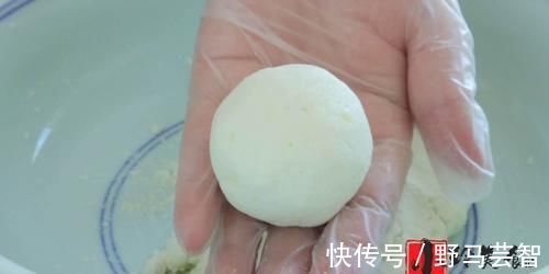 面粉|土豆不要炒着吃了,教你老吃法,不用水不加面粉,香甜软糯还拉丝