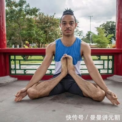 k髋部，膝盖，脚踝够灵活吗？试试这个瑜伽体式！
