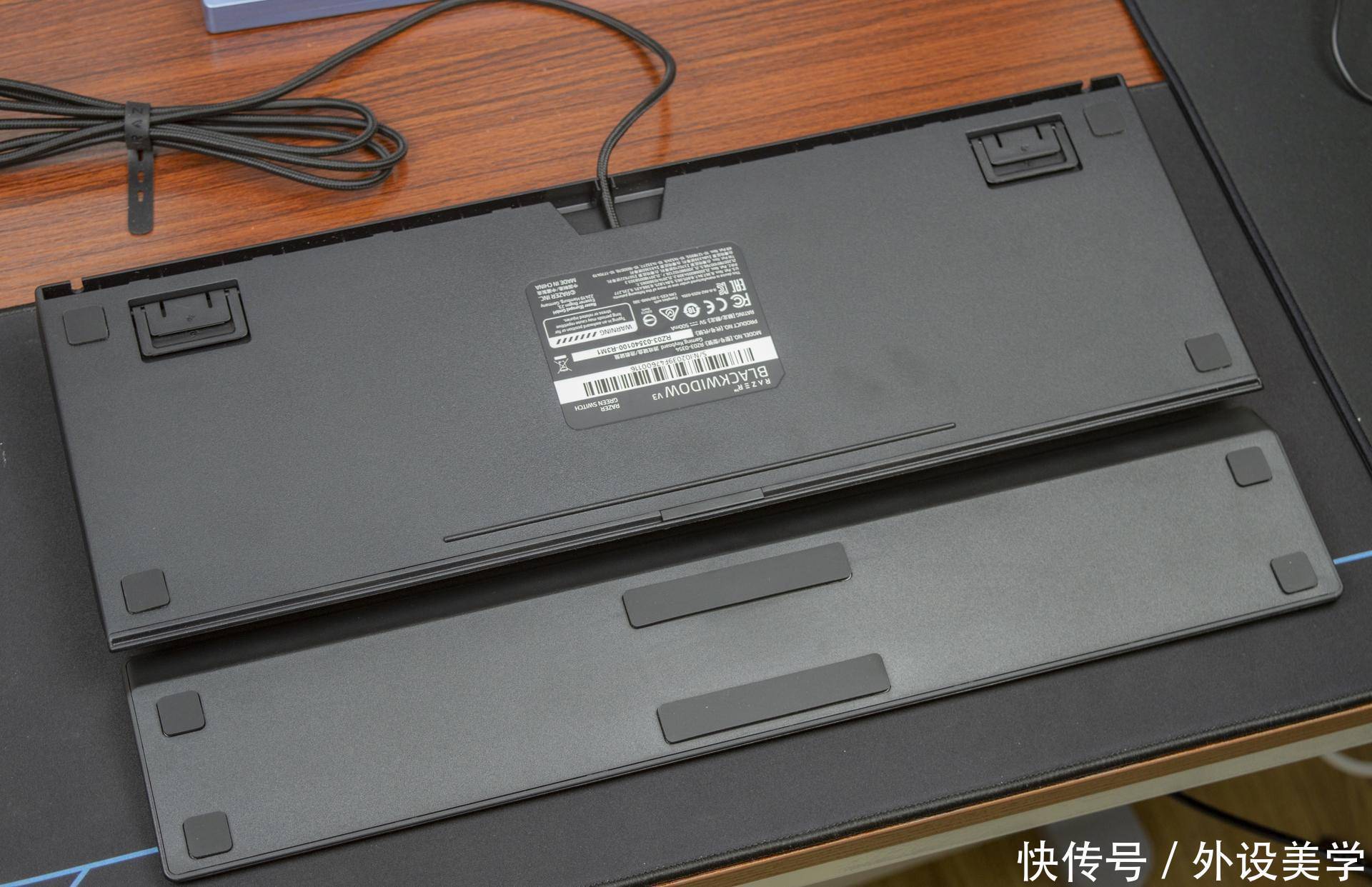 雷蛇|以灯之名,传奇再续:雷蛇黑寡妇 V3 绿轴版开箱
