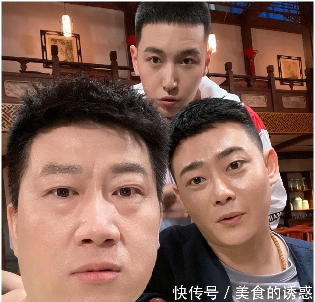 冠军|《德云斗笑社》录制结束，张鹤伦发文纪念，网友：你是冠军吗