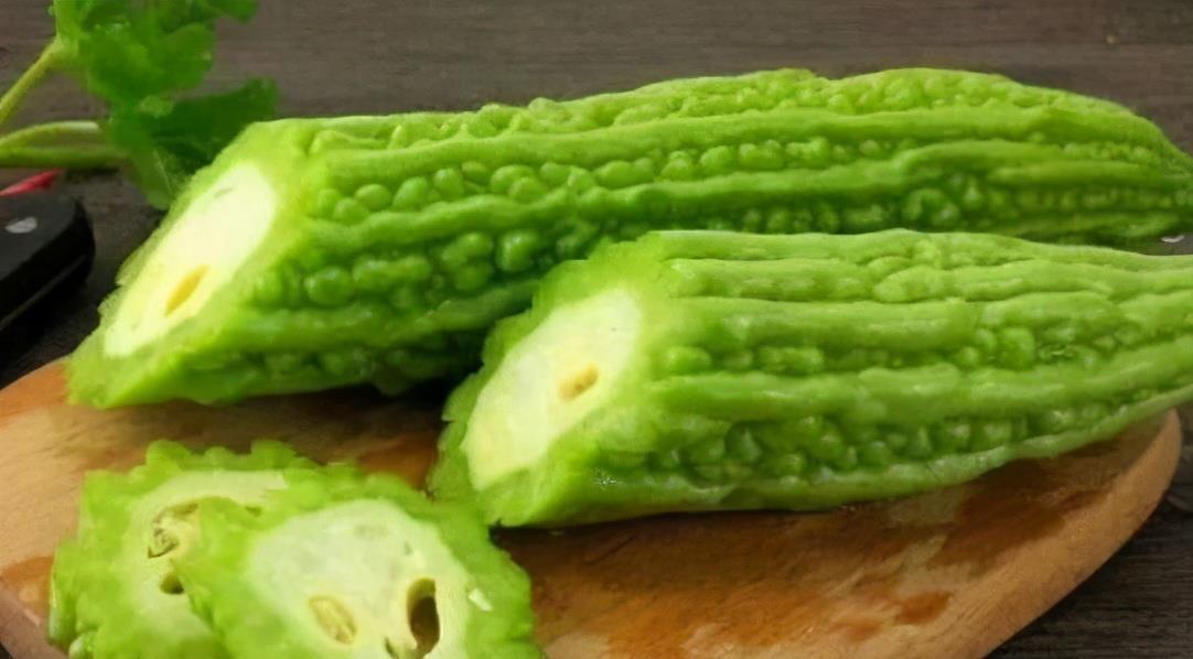 長壽老人愛吃3種食物,補充營養、滋潤肌膚,好吃又健康!