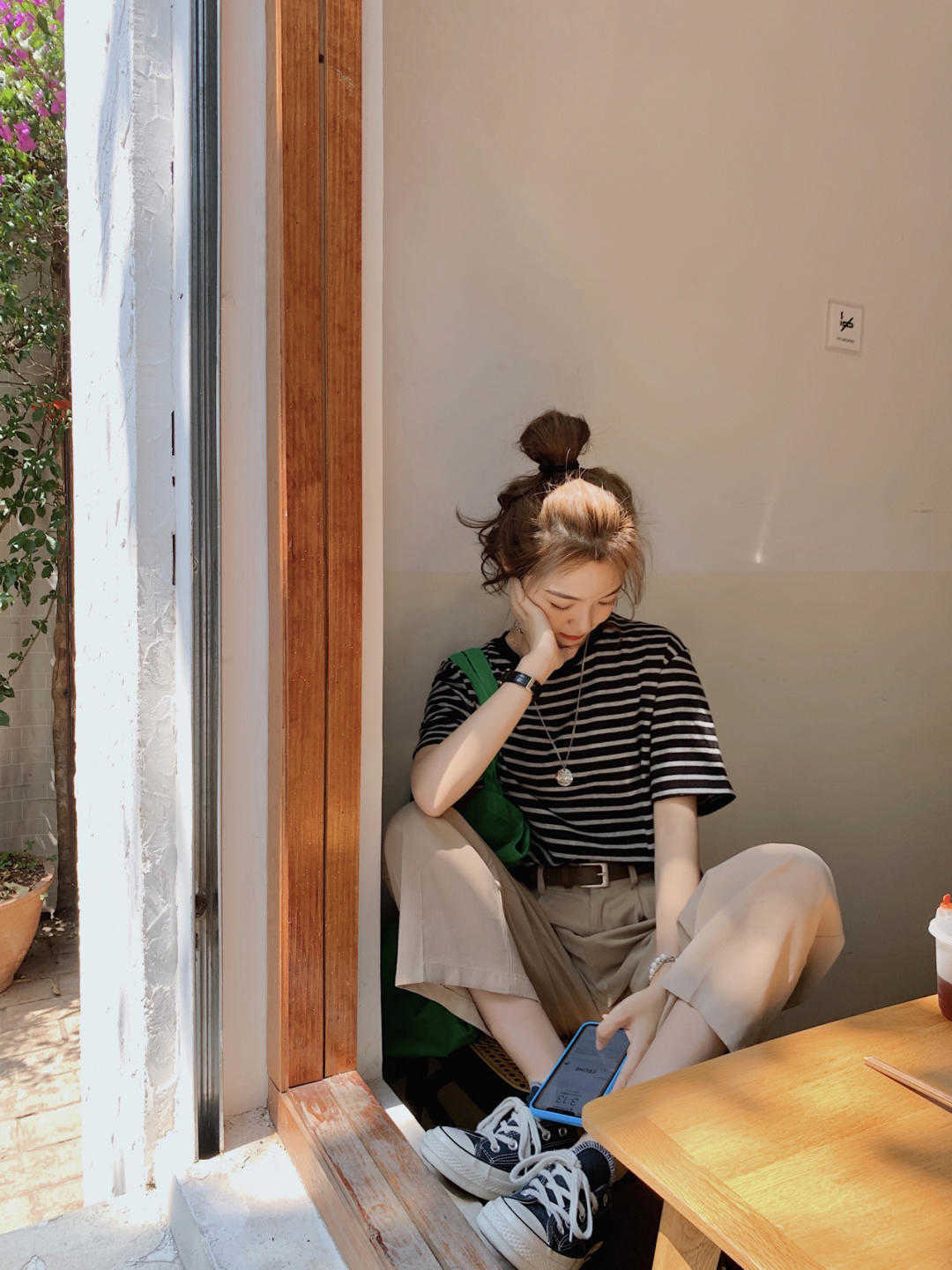 T恤|人人都有纯T恤,为何你穿这么土?秋天这样穿更时髦,主要是气质