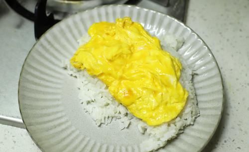  玉米淀粉|职场妈妈做晚餐，营养热乎又简单，晒圈引来无数点赞，照顾家人很用心