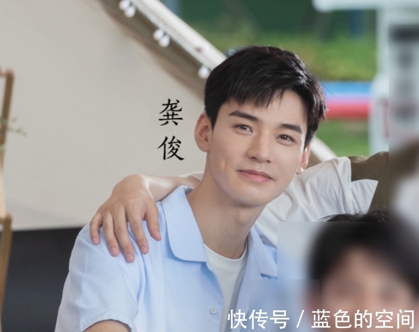 乘风破浪的姐姐|中餐厅5海报出炉，姚安娜站在最后一排，真实咖位一瞧便知