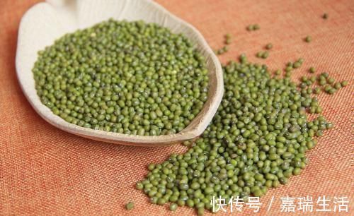 陈年豆|卖绿豆汤的大叔透露,掌握这3种方法和5个诀窍,10分钟就煮开花
