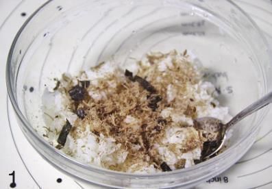 零食|剩米饭不用愁，简单几步做成小零食，香酥可口，一点也不浪费