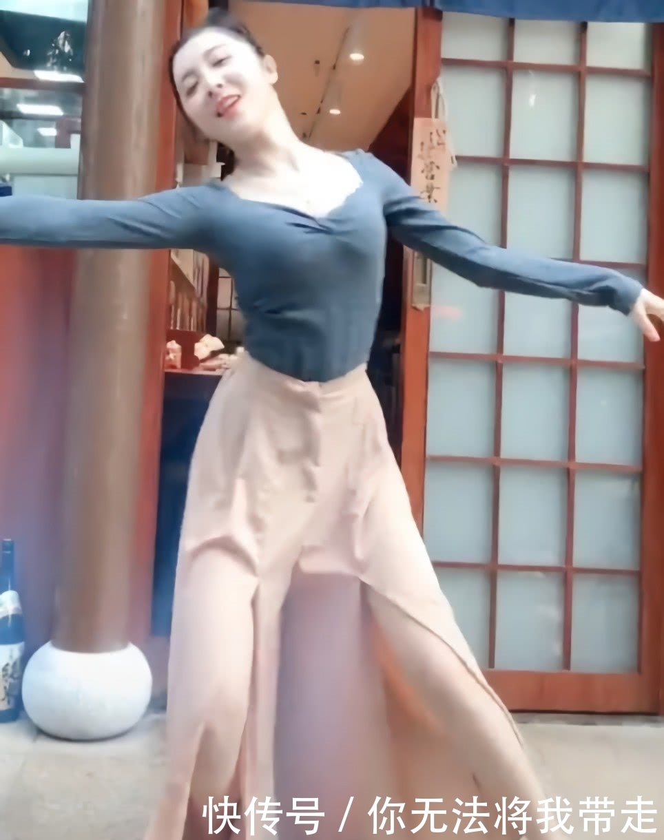 被小姐姐的舞姿吸引，最后却中了裤子的毒，还能穿出这样的效果