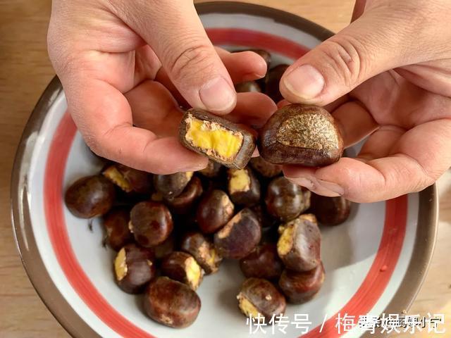 指甲|爱吃栗子难剥皮?板栗老板分享3个小窍门,快速剥皮不伤指甲