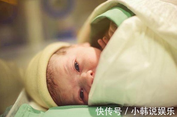 脐部|百天内的宝宝比较特殊,除了不能把屎把尿,这些常识宝妈也要了解