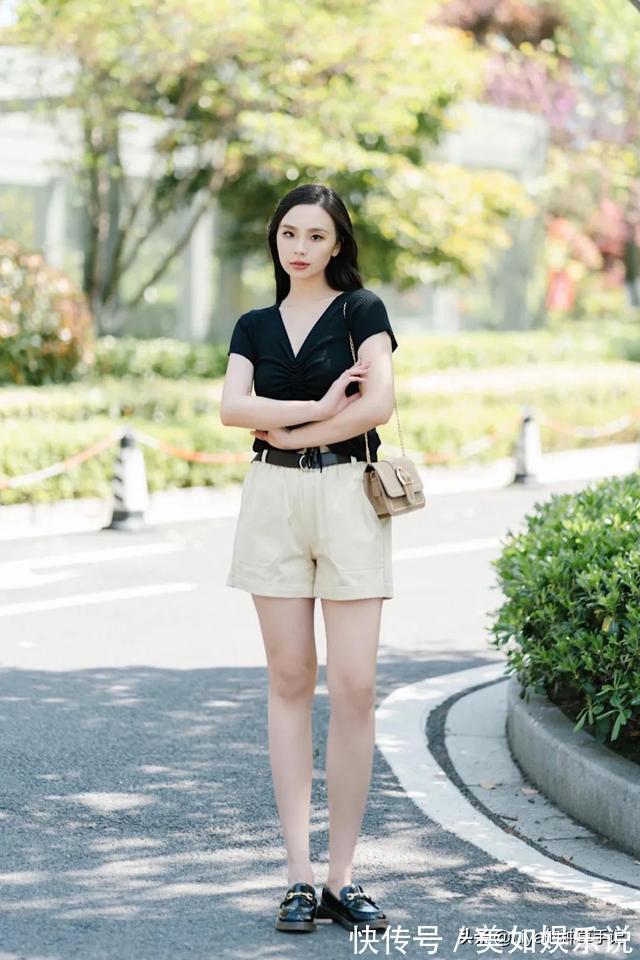 鞋子|快扔掉高跟鞋!今夏“凉鞋 + 云朵裤”火了,好看又时髦