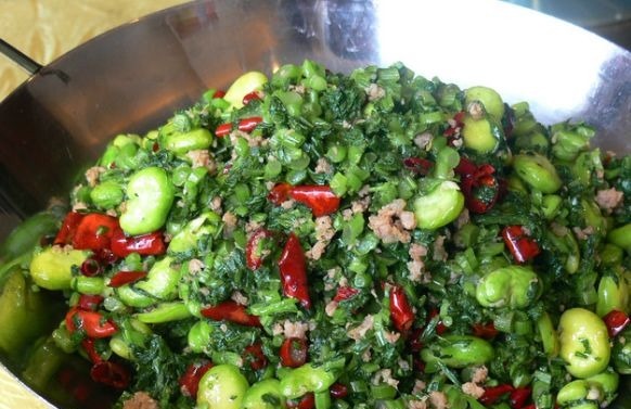 预防心血管疾病|女性到了中年常吃四种食物,祛湿排毒,降压减脂,预防心血管疾病