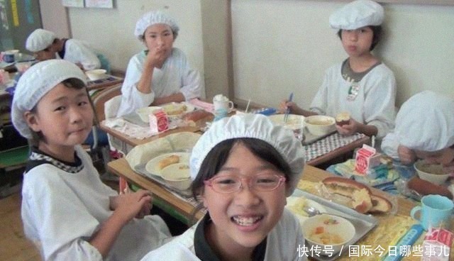  饮食习惯|原来日本小学午餐都这么吃，网友：难怪体质这么好了