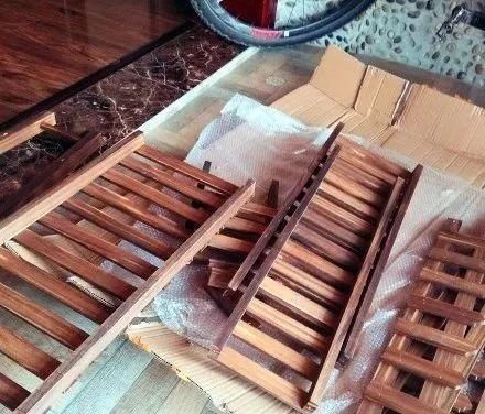 养花占地方？阳台支个架，再养10盆也不挤！