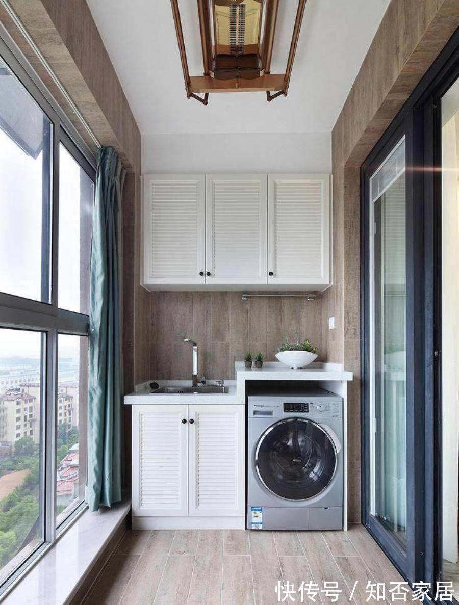 吸水率|入住不到一年,墙砖哗哗往下掉,维修工人:施工时关键步骤忘了做