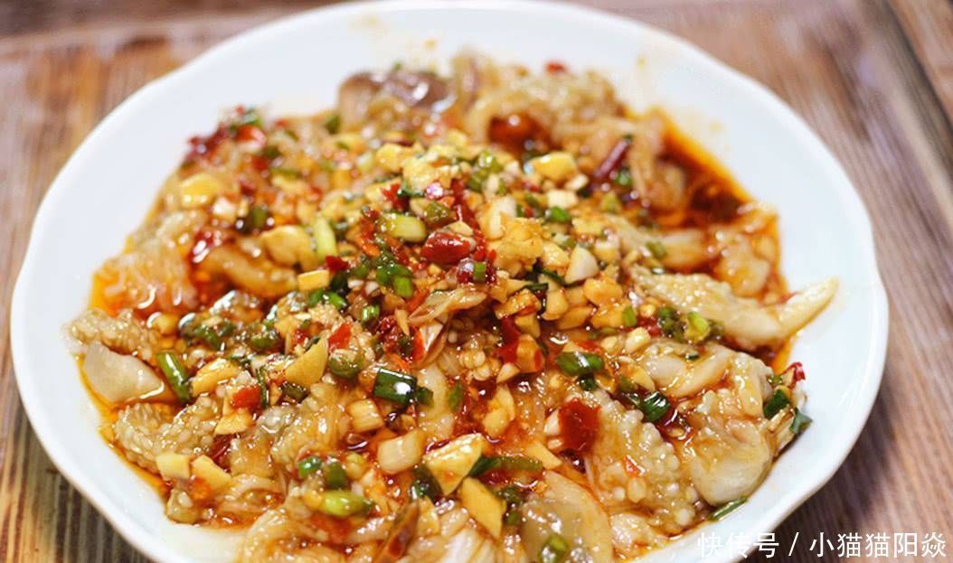 开胃|夏天吃茄子,不用油炒,蒸一蒸拌一拌,开胃下饭不油腻