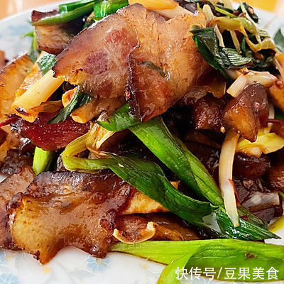 #我心中的冬日限定#腊猪头肉炒蒜苗豆干