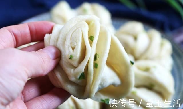 女儿就馋我做的面食,不用酵母不用二发,蓬松柔软每顿都要吃2个