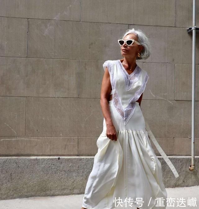 想要显年轻的中年女人，最实用的“减龄”形象打造，2招改头换面