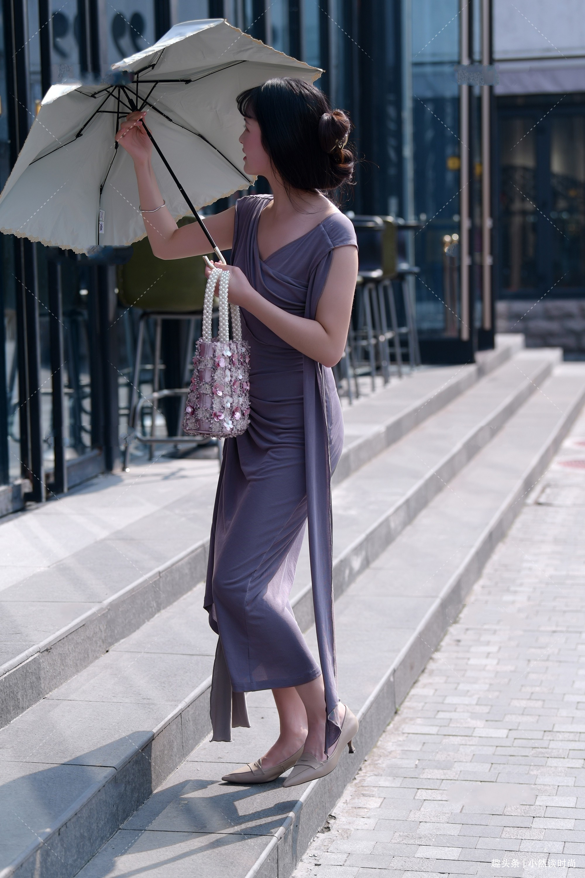 看起来很|超级可爱的南方美女,虽然有点小肚子,但丝毫不影响强大的气场