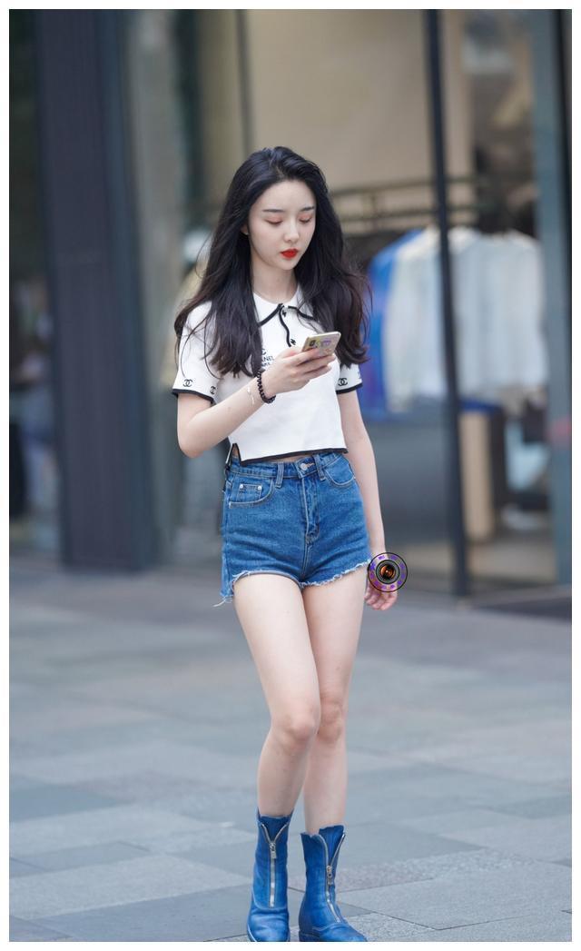 美人|微笑而胖的美人, 一张圆圆的鹅蛋脸, 非常纯净自然的气息