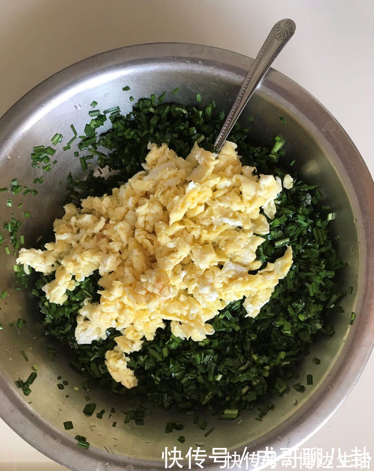 调味料|爱吃韭菜盒子的看过来，学会这个做法就够了，个个薄皮大馅真美味