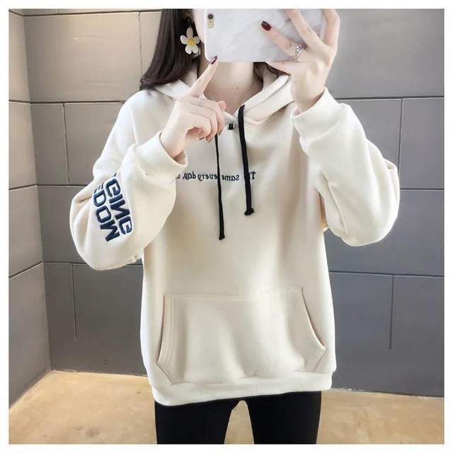 卫衣 卫衣下装别配裙子,太土气了,今年流行这6种搭配,时髦又洋气