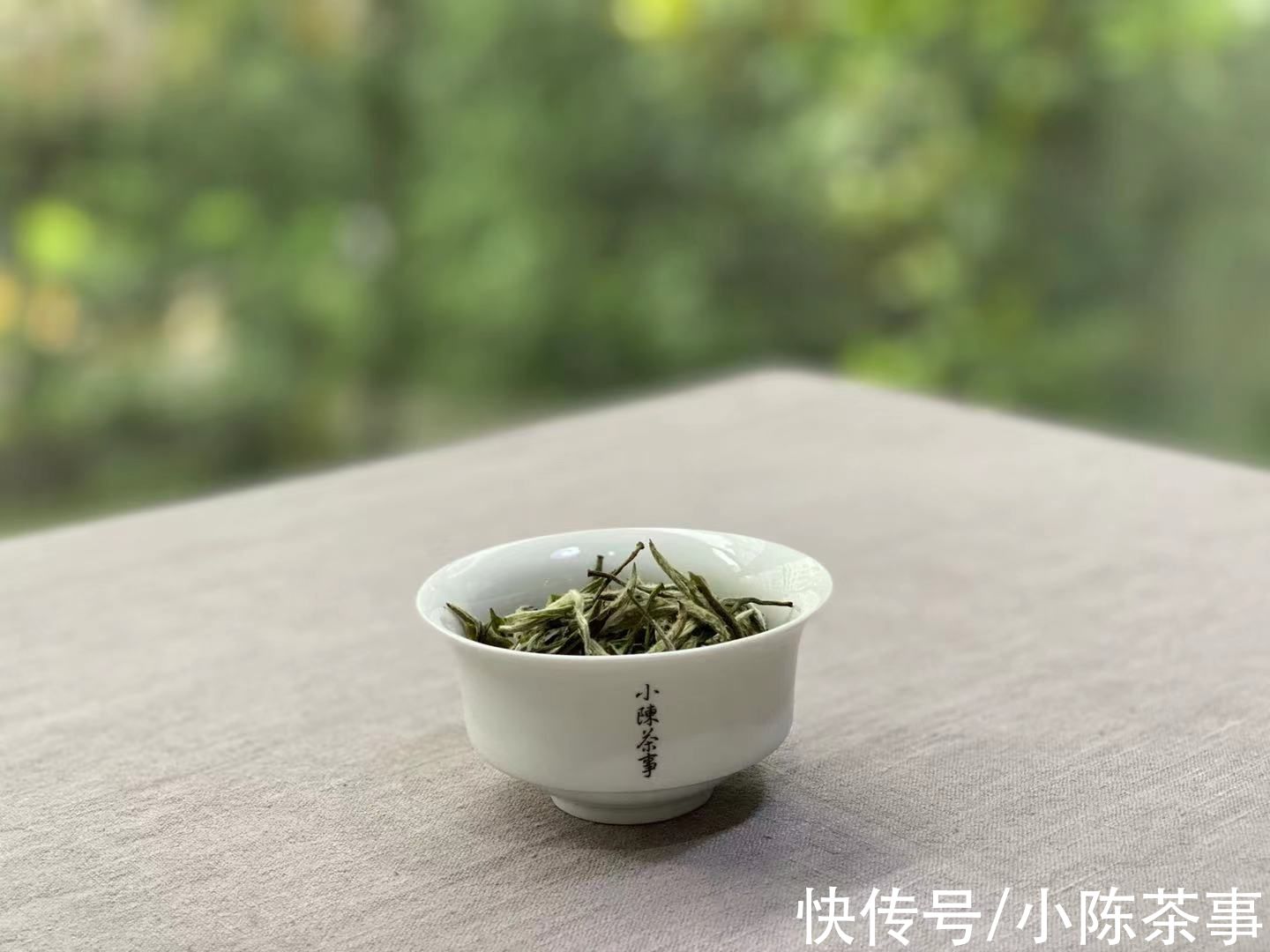 焖烧壶$白茶圈里10个卖“老白茶”的掌柜，几乎有5家在卖焖烧壶，怎么了