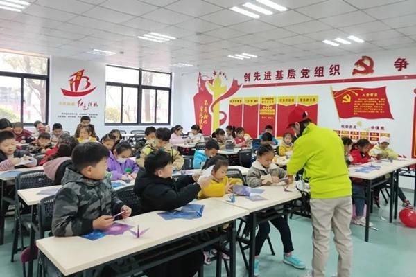  孩子们|老官塘社区：趣味折纸 放飞梦想