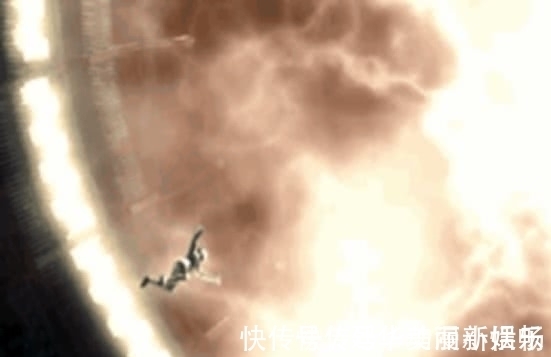 大招|奥特曼:最酷炫的4个光线大招,一种仅出现一次,完爆诺亚闪电!