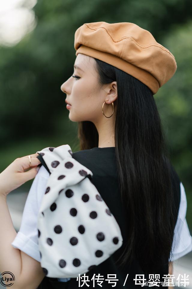 今秋薄外套里穿什么这件内搭洋气炸了!