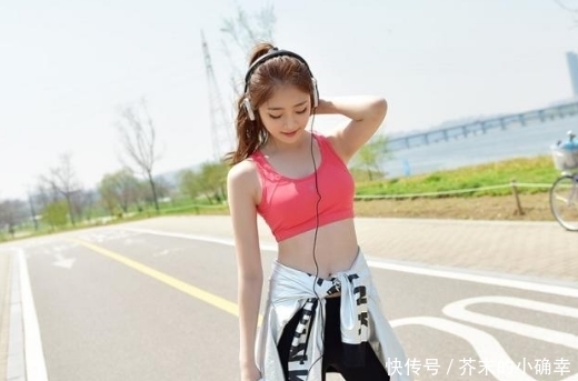 有致|性感时尚的紧身打底裤美女,微胖的脸蛋,尽显凹凸有致的身材