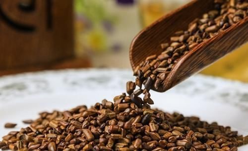 中老年人|便秘终于通了!常吃这6种食物,清理肠道垃圾,让你拉的顺畅