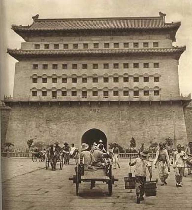 年后|梁思成告诫彭真:50年后,历史将证明,你是错误的,我是对的