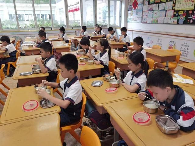 吃好早餐睡饱觉，佛山禅城首批公办学校试点开设学生早餐