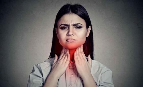 异物感|食道癌早期的四个特征,需留意!早发现早治疗,或能躲过一劫