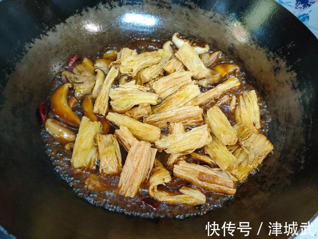 这食材10元一斤，蛋白质含量比牛肉还高，常吃点，家人都受益