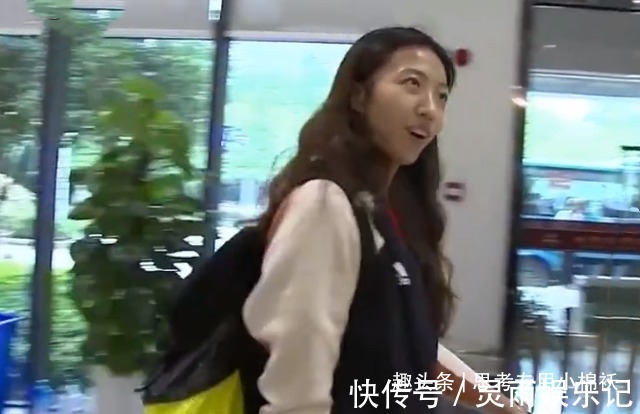 赖亚文|好久不见！朱婷微笑现身，率5大王牌驰援中国女排，郎平等来帮手