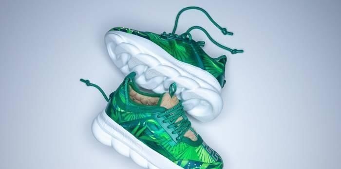 安踏 安踏联名“范思哲”!颜值满分,国外明星上脚,老外也爱进口鞋?